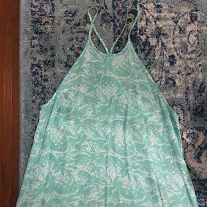 beachy tank-top